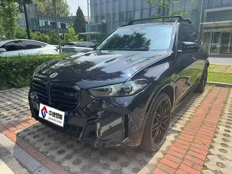 BMW X5 2023 xDrive 30Li M Sport Package