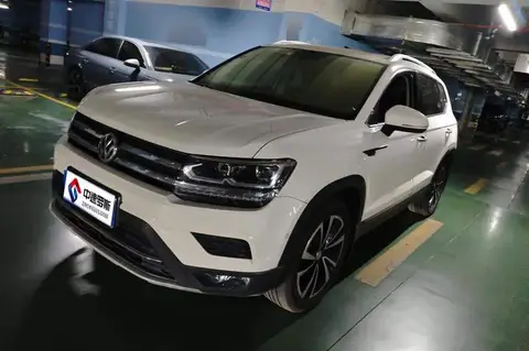 Tharu 2020 330TSI 4WD Flagship Edition National VI