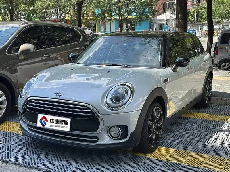 MINI CLUBMAN 2018 1.5T COOPER Artist