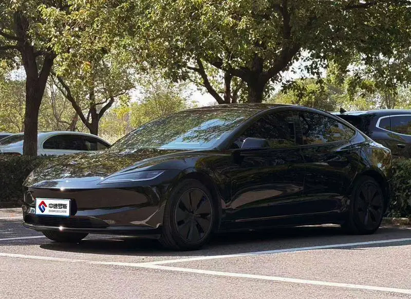 Model 3 2023 rear-wheel drive version
