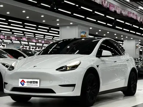 الطراز Y 2024 rear-wheel drive version