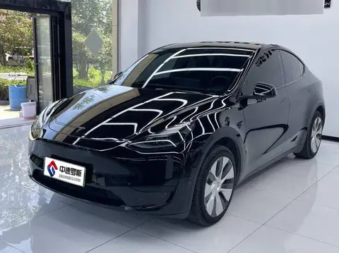 الطراز Y 2022 facelifted rear-wheel drive version