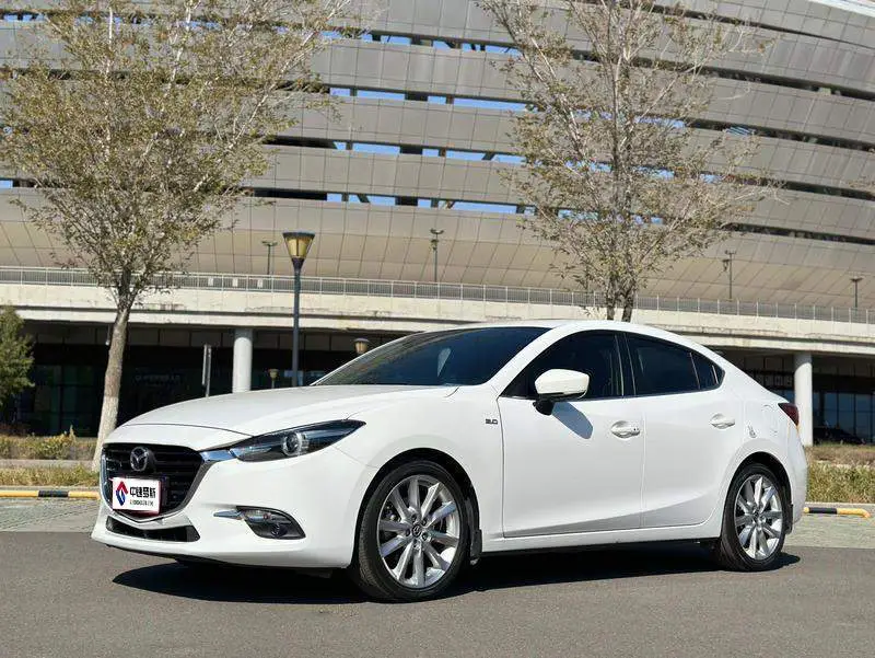 Mazda 3 Angkesaila 2017 Sedan 2.0L Automatic Flagship الطراز National V