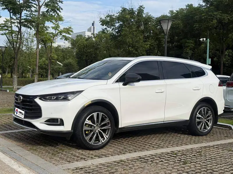 Tang 2018 2.0T Automatic Intelligent Connection Honor Edition 7 Seater National V
