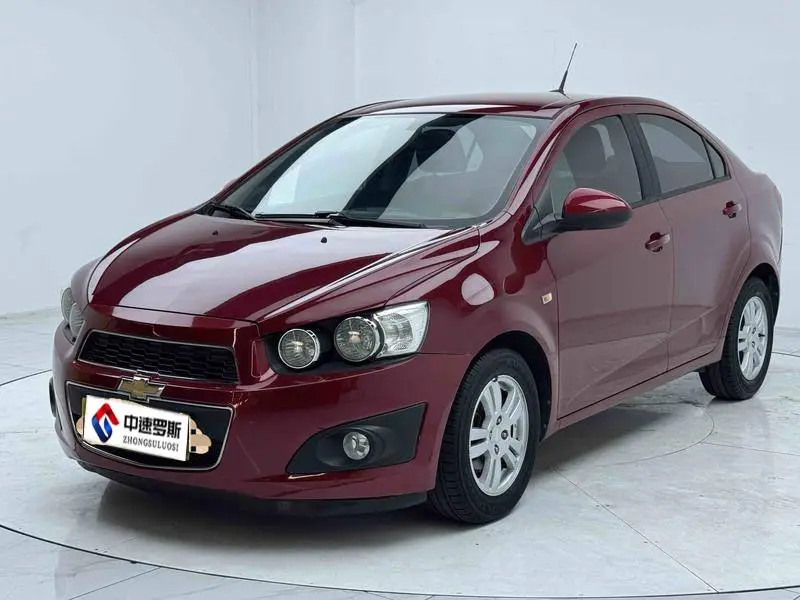Aivio 2011 Sedan 1.4L AT SE