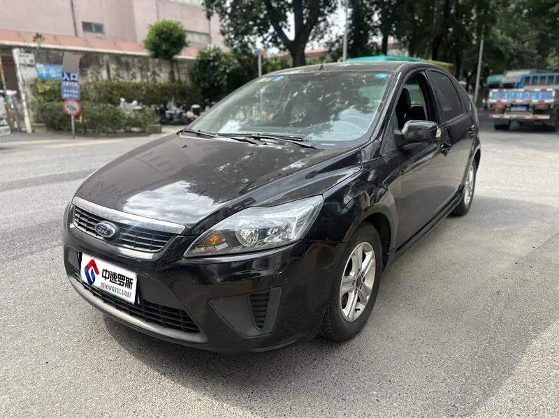 Fox 2009 Hatchback 1.8L Manual Comfort Edition