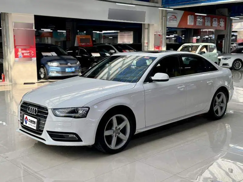 Audi A4L 2013 35 TFSI Automatic Standard Model
