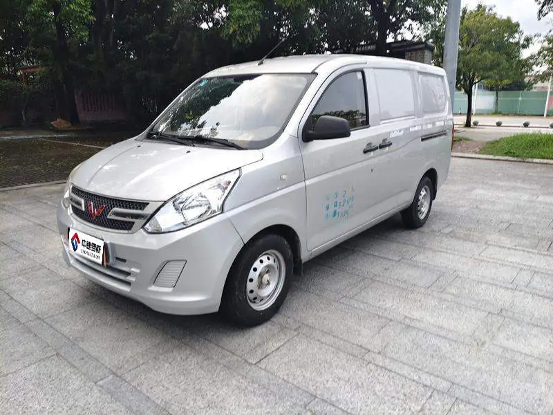Wuling Rongguang V 2018 1.5L Standard Model