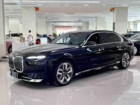BMW 7 ซีรีส์ 2023 740Li Premium Luxury Package