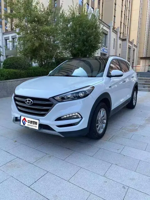 Tucson 2015 1.6T dual-clutch two-wheel drive intelligent model