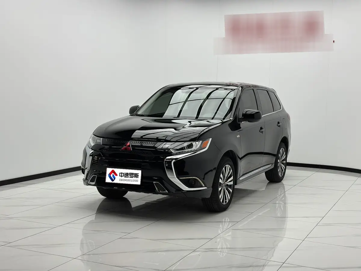 Outlander 2021 2.0L 2WD 5-seater