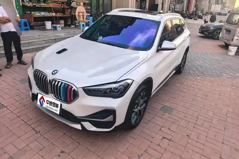 BMW X1 2021 sنظام الدفع20Li Premium Edition