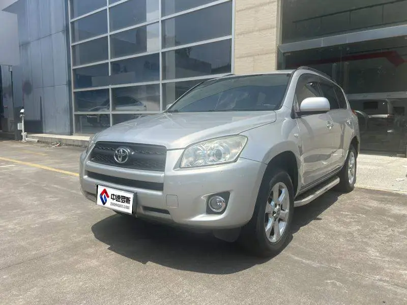 RAV4 Rongfang 2011 2.0L Automatic Classic Edition