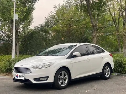 Fox 2015 Sedan 1.6L Manual Comfort