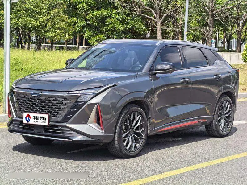 Changan Oushang Z6 2022 Blue Whale 1.5T DCT Zhizun Edition