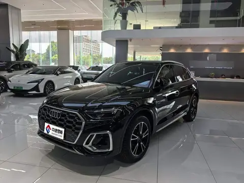 Audi Q5L 2024 40 TFSI Stylish and Dynamic