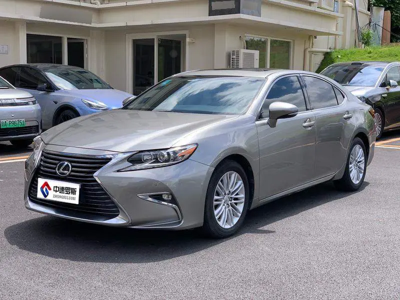 Lexus ES 2015 200 Elite Edition