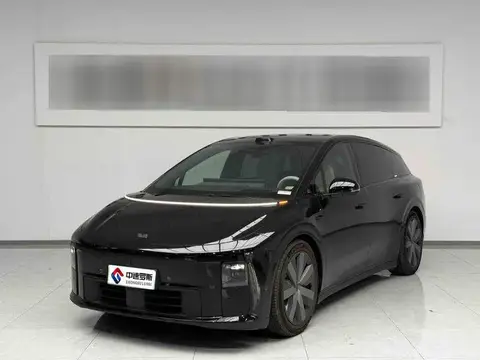 Ideal i6 2025 Standard AWD
