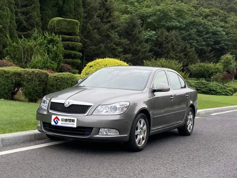 Octavia 2013 2.0L Automatic Yijie Edition