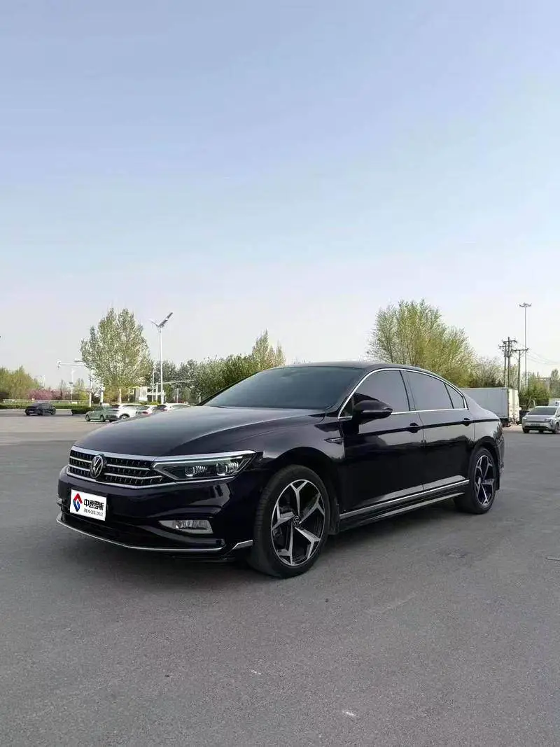 Magotan 2025 Public Edition 330TSI DSG Luxury Edition