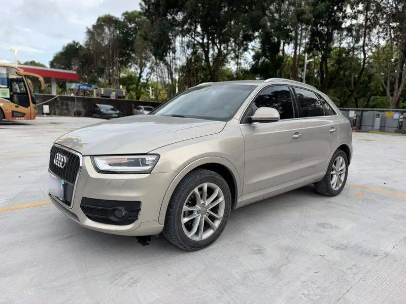 Audi Q3 2013 40 TFSI quattro Luxury