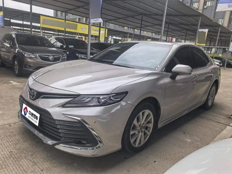Camry 2023 2.0G Deluxe Edition
