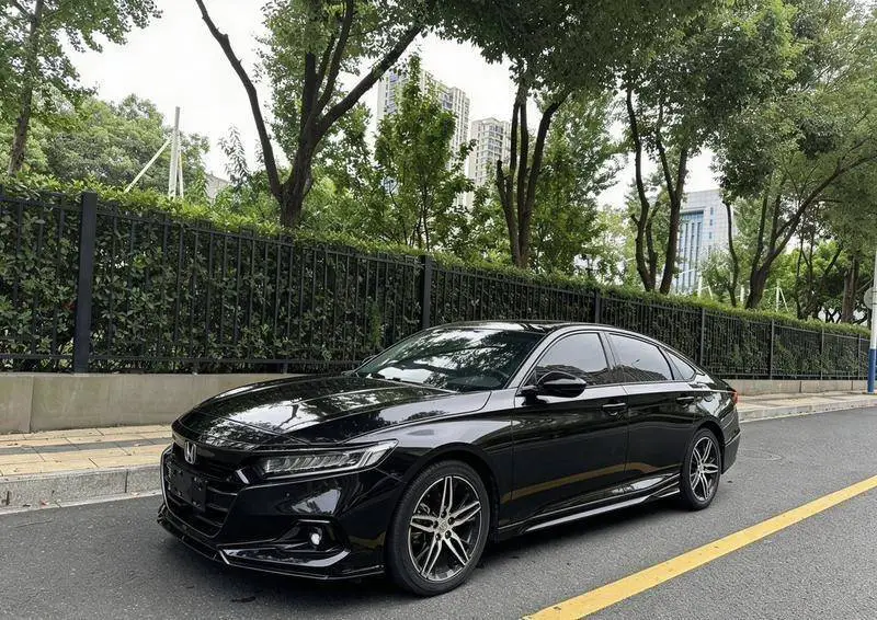 Accord 2022 260TURBO Fantasy Night Premium Edition