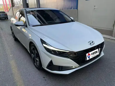 Elantra 2021 1.5L CVT LUX Premium Edition