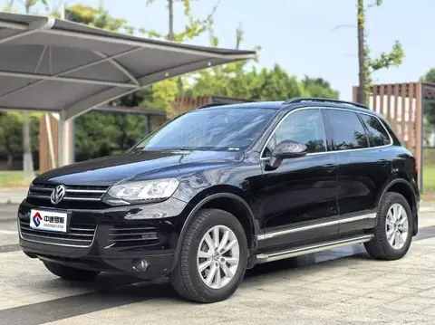 Touareg 2011 3.0TSI High-end รุ่น