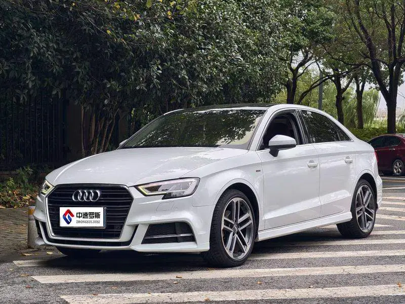 Audi A3 2018 30th Anniversary Limousine 35 TFSI Sports