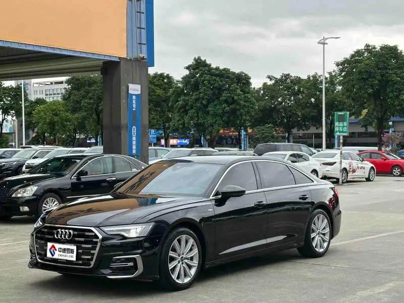 Audi A6L 2023 45 TFSI Selected Dynamic Edition