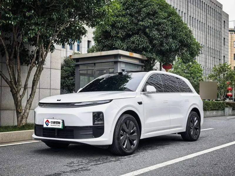 Ideal L6 2025 Pro Intelligent Refresh Edition
