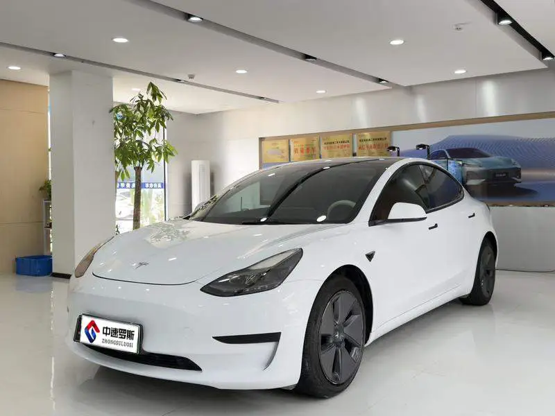 Mẫu 3 2021 Standard Range RWD Upgraded Version