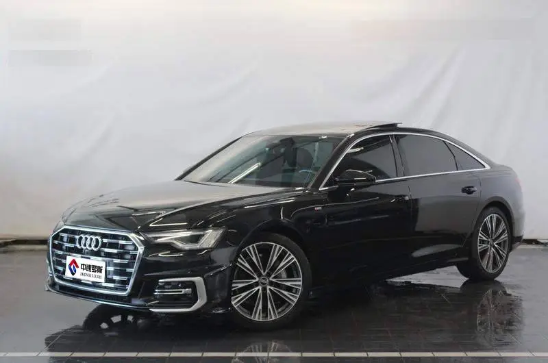 Audi A6L 2023 45 TFSI Selected Dynamic Edition