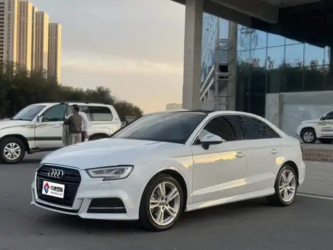 Audi A3 2019 Limousine 35 TFSI Fashionable National V