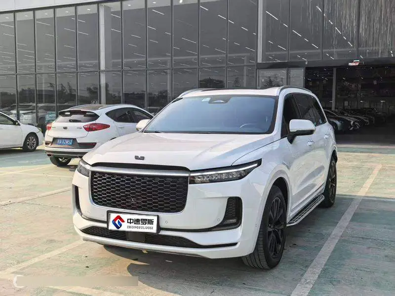 Ideal ONE 2021 Extended Range 6-seater Edition