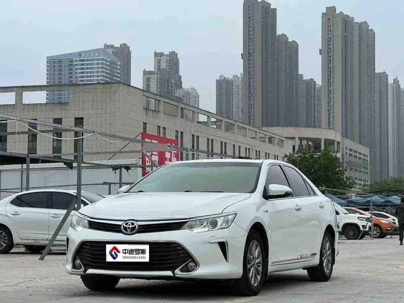 Camry 2016 2.0G 10th Anniversary Deluxe Edition
