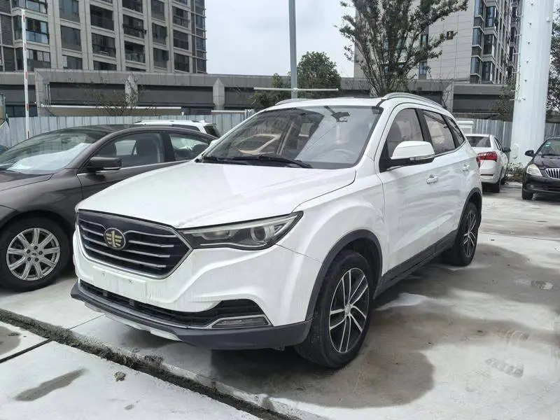 Pentium X40 2017 1.6L Automatic Luxury Model