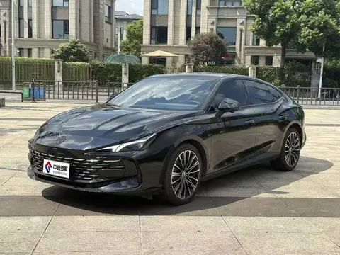 MG7 2023 1.5T DCT Elegant Edition