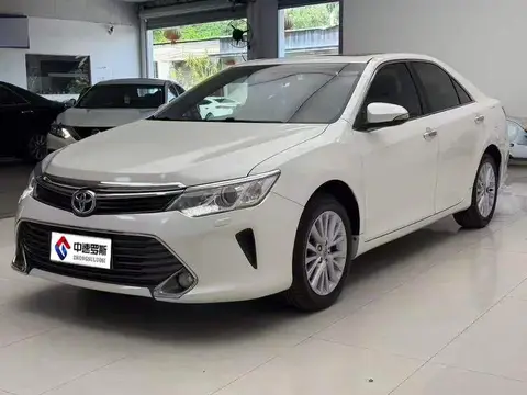 Camry 2015 2.5G Luxury Navigation Edition