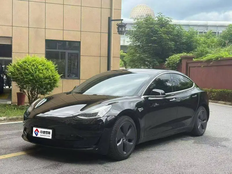Model 3 2020 facelift standard range rear-wheel drive upgraded version