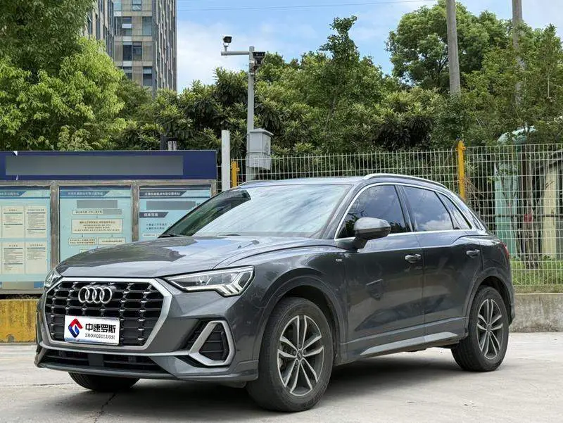 Audi Q3 2022 35 TFSI Stylish and Elegant