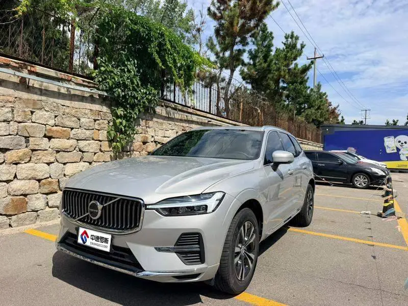 Volvo XC60 2022 B5 4WD Zhiyi Luxury Edition