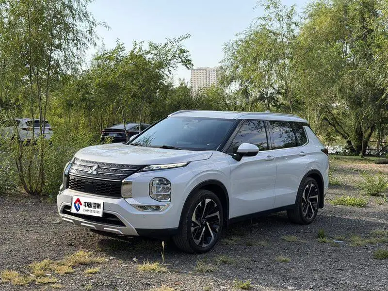 Outlander 2023 1.5T CVT 4WD Excellence Edition 5 Seaters