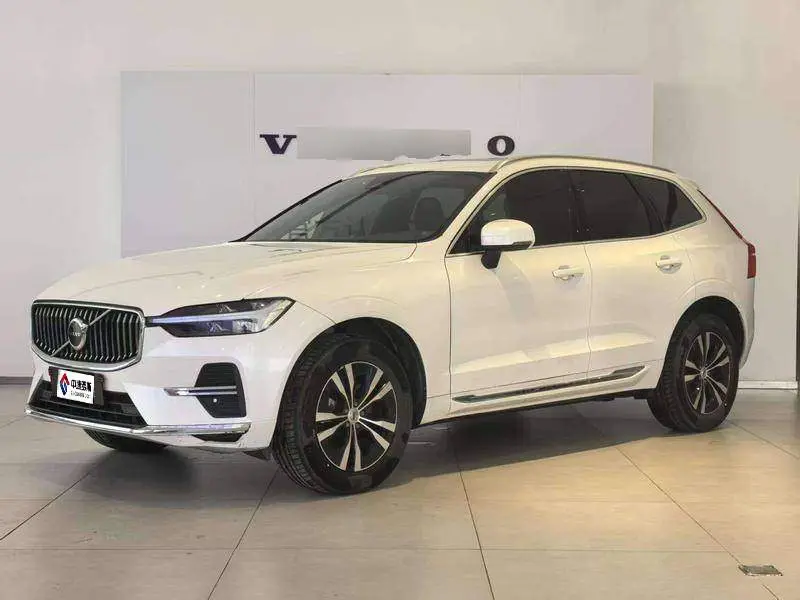 Volvo XC60 2025 B5 4WD Zhiyi Luxury Edition