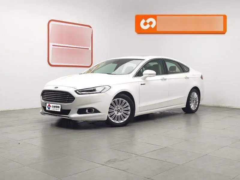 Mondeo 2013 2.0L GTDi200 Fashion Model
