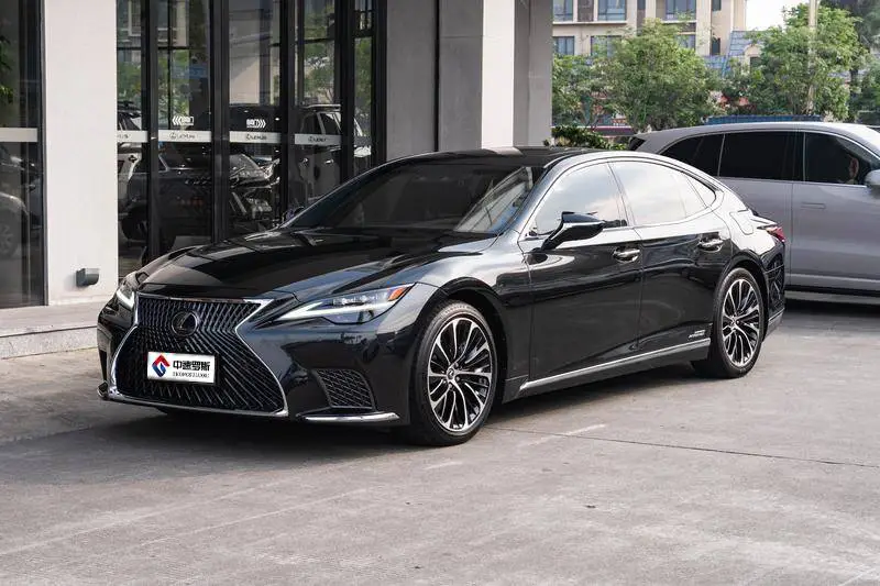 Lexus LS 2021 500h Executive Edition