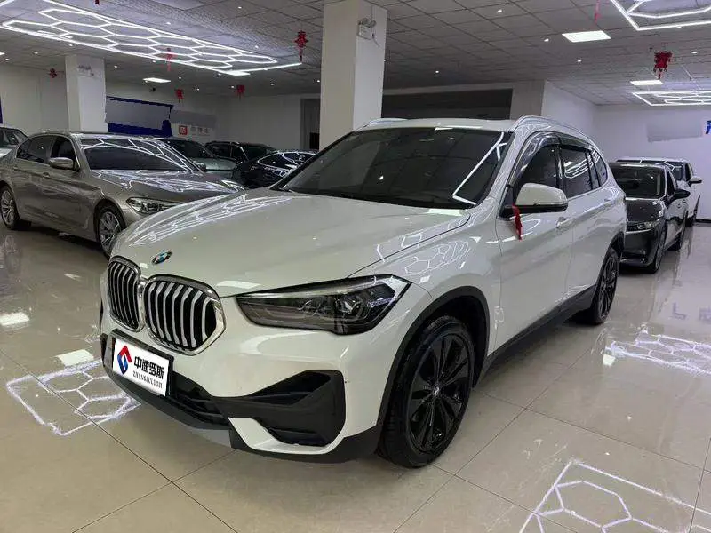 BMW X1 2020 sระบบขับเคลื่อน20Li Fashion Edition