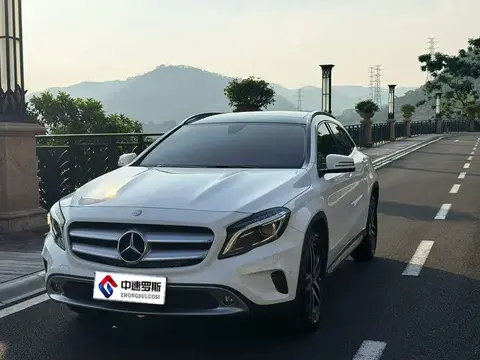 Mercedes-Benz GLA 2016 GLA 200 Fashion Edition