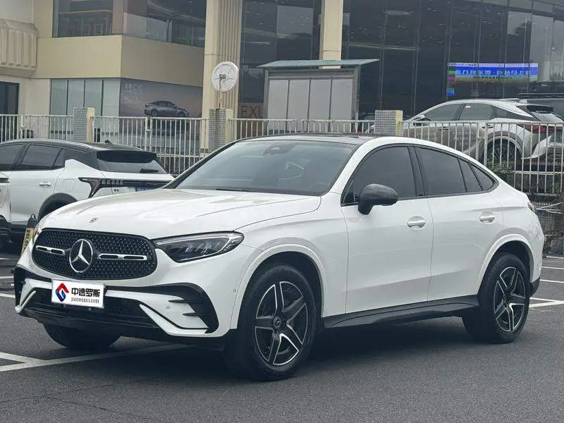 Mercedes-Benz GLC Coupe 2025 GLC 260 4MATIC Coupe SUV